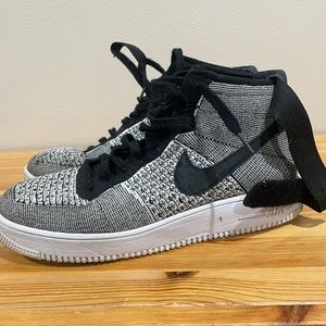 Nike Airforce 1 flyknit